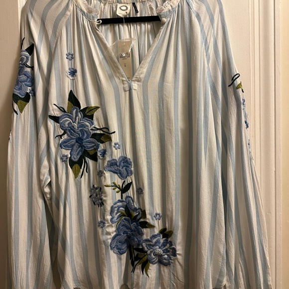 Anthropologie Top by Akemi Kin Blouse - Picture 1 of 6